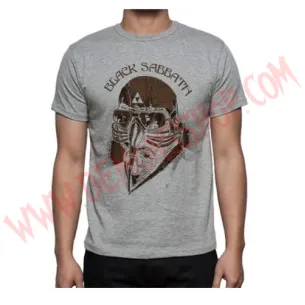 Camiseta MC Black Sabbath (Gris)